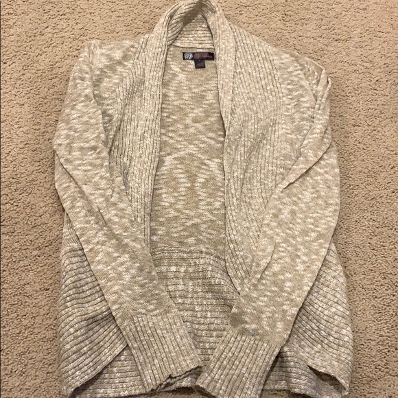 J. J. Basics Sweaters - J.J. Basics taupe and white circle sweater